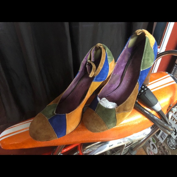 Jeffrey Campbell platform shoes - Picture 2 of 2